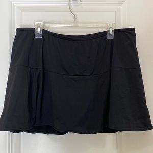 Woman, Lands End, Swim Skirt/Skort, size 18W, Black.
